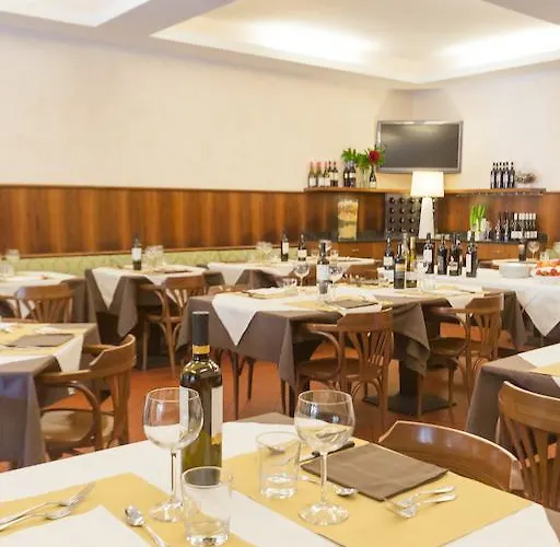 Ristorante Il Ponte 酒店 佩波利堡