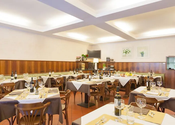 酒店 Ristorante Il Ponte 2*